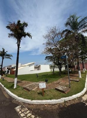 Foto 2 de 3: Terreno em leilão em Umuarama - PR — Imóvel urbano (lote de terreno) de 540 m², em Umuarama/PR
