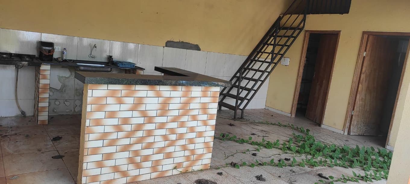 Foto 1 de 6: Terreno em leilão em Presidente Castelo Branco - PR — Direitos sobre o imóvel localizado na R. Dona Sinha, 733, Presidente Castelo Branco/PR