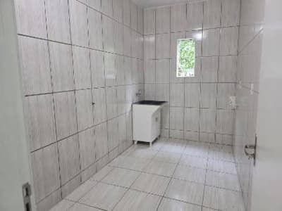 Foto 13 de 33: Casa em leilão em Presidente Getúlio - SC — Casa 239m² com Terreno 1125m² || DESOCUPADA || Presidente Getúlio-SC | Niterói - 3 Dorms, 3 Banheiros - Financiamento até 420 Meses!