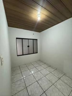 Foto 5 de 15: Casa em leilão em Lucas Do Rio Verde - MT, bairro Jardim das Palmeiras — Casa 242m² com Piscina e Terreno 325m² | Lucas do Rio Verde-MT | Jardim das Palmeiras | Oportunidade - Próxima à Av. Mato Grosso e à Praça dos Migrantes - Financiamento em até 420 Meses!