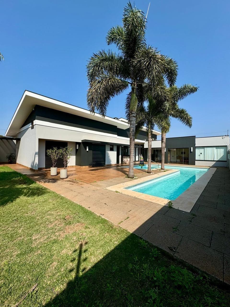 Foto 4 de 31: Casa em leilão em Toledo - PR — IMÓVEL URBANO- CASA a.c. 400.00 m2- a.t. 800.00 m2- Em SÃO LUIZ DO OESTE - TOLEDO/PR