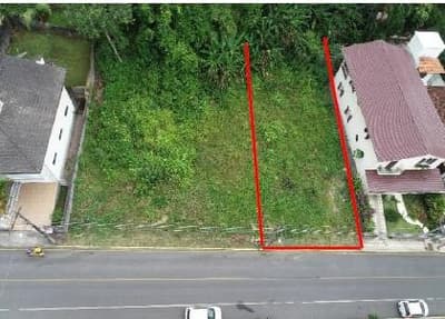 Terreno em leilão em Urussanga - SC, bairro Baixada Fluminense — Terreno Urbano constituído pelo lote nº 07, de 420m2, da Rua Alfredo Gazzolla, em Urussanga-SC
