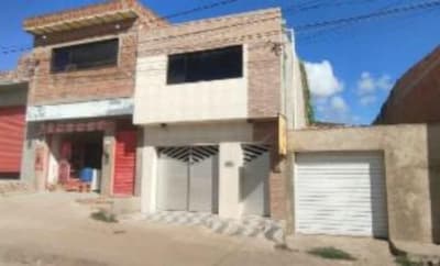 Foto 1 de 3: Casa em leilão em Bezerros - PE — Casa 198m², Bairro Novo, Bezerros/PE - Ocupada