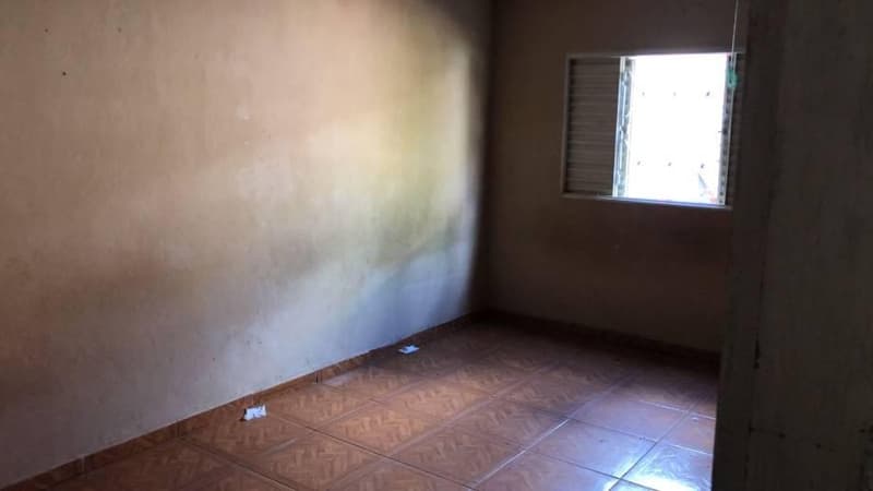 Foto 13 de 14: Casa em leilão em Ituiutaba - MG, bairro Lagoa Azul Ii — Casa 76m² com Terreno 210m² | DESOCUPADA | Ituiutaba-MG | Lagoa Azul II | Oportunidade - Próx. à BR-154 e ao Mart Minas - Financiamento até 420 Meses!
