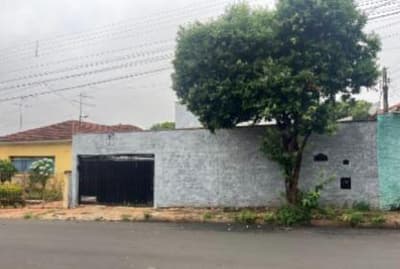 Casa em leilão em Araraquara - SP, bairro Vila Santana — Casa 312m², Vila Santana, Araraquara/SP