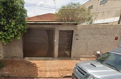 Casa em leilão em Pradópolis - SP — Casa, A.T. 267m², A.C. 152m², Centro