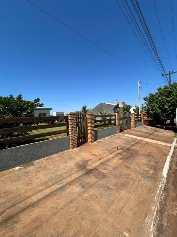 Foto 4 de 13: Casa em leilão em Luiziana - PR, bairro Centro — IMÓVEL URBANO COM ÁREA TOTAL DE 504,00 m2- Em LUIZIANA/PR