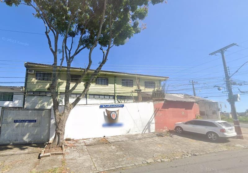 Comercial em leilão em Curitiba - PR — Imóvel comercial com área construída de 560m² na R. Cel. José Carvalho de Oliveira, n° 1592, Uberaba - Curitiba/PR, área de terreno de 416m².