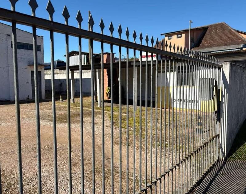 Foto 4 de 6: Comercial em leilão em São José Dos Pinhais - PR, bairro Campina — Imóvel Comercial na Alameda Bom Pastor, 3939 - Campina, São José dos Pinhais.