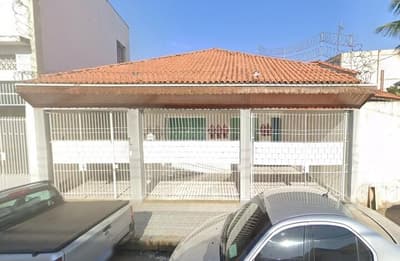 Foto 1 de 4: Casa em leilão em Guaratinguetá - SP — Casa, A.T. 330m², A.C. 315m², 3 dorms., Edícula, 2 vagas, Campo do Galvão