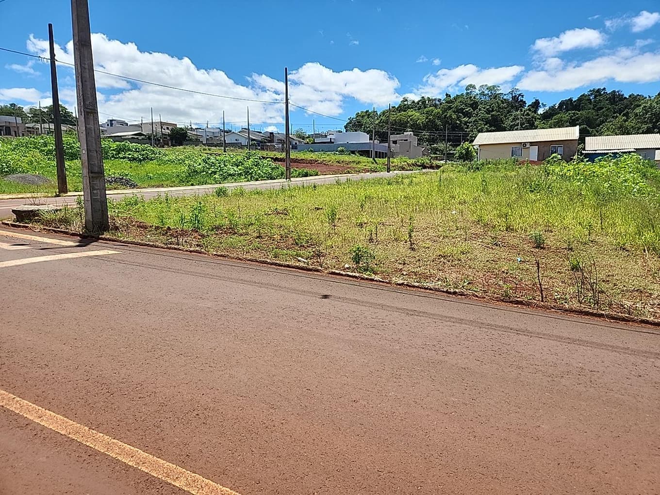 Foto 1 de 3: Terreno em leilão em Dois Vizinhos - PR — LOTE URBANO Nº 03 DA QUADRA Nº 14 LOCALIZADO NO LOTEAMENTO CASA DA GENTE II EM DOIS VIZINHOS/PR ¿ ÁREA DE 260,00M²