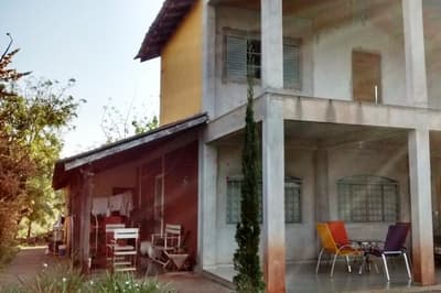 Foto 4 de 6: Area Rural em leilão em Atalaia - PR — Lote de Terras, com área de 14.166,00 m², contendo duas residência em alvenaria, quiosque, piscina e estabulo, Nova Esperança/PR