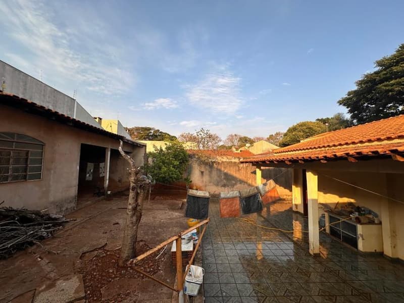 Foto 15 de 15: Terreno em leilão em Maringá - PR — Lote nº 04, da quadra nº 387, do Residencial Jardim Novo Oasis, com área de 347m², situado no perímetro urbano da cidade de Maringá, Estado Paraná