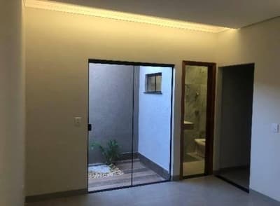 Foto 6 de 14: Casa em leilão em Campo Grande - MS, bairro Jardim Jacy — Casa 137m² com Terreno 360m² | Campo Grande-MS | Jardim Jacy - 3 Dorms e 2 Banheiros - Financiamento até 420 Meses!