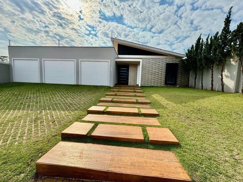 Foto 12 de 31: Casa em leilão em Toledo - PR — IMÓVEL URBANO- CASA a.c. 400.00 m2- a.t. 800.00 m2- Em SÃO LUIZ DO OESTE - TOLEDO/PR