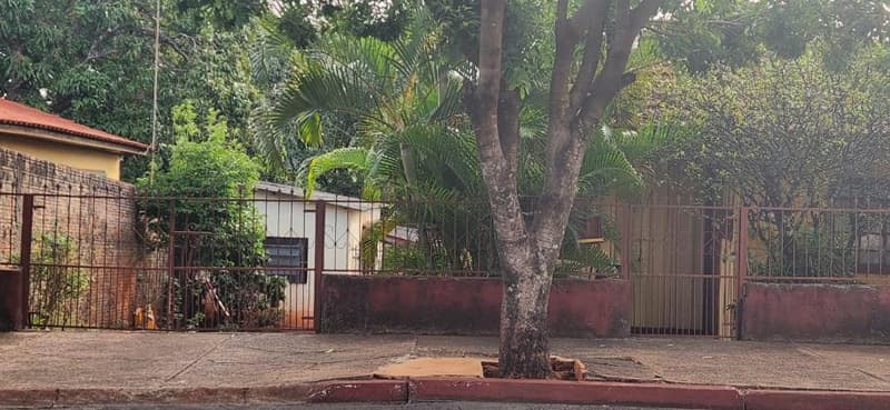 Foto 3 de 3: Casa em leilão em Porecatu - PR, bairro Centro — Parte ideal de 4/44 do imóvel localizado na Rua Araguaia, nº 279, Centro, Porecatu/PR