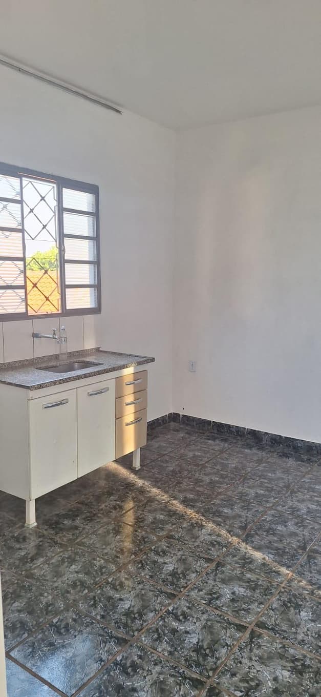 Foto 3 de 13: Terreno em leilão em Araraquara - SP — Imóvel Urbano com 57 m² de área construída e 368 m² de terreno