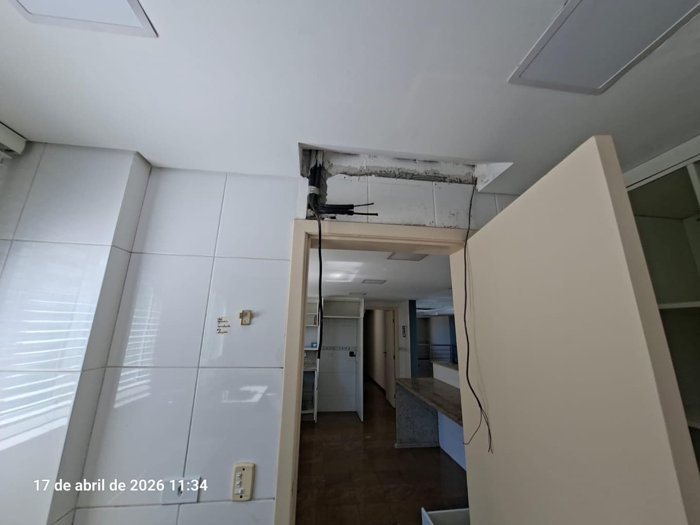 Foto 31 de 61: Apartamento em leilão em Matinhos - PR, bairro Caiobá — Apartamento cobertura, 300,14m² área privativa, vaga de garagem, Edif Costa Allegra, Av Atlântica 2400, Caiobá/PR - R Macedo/PR