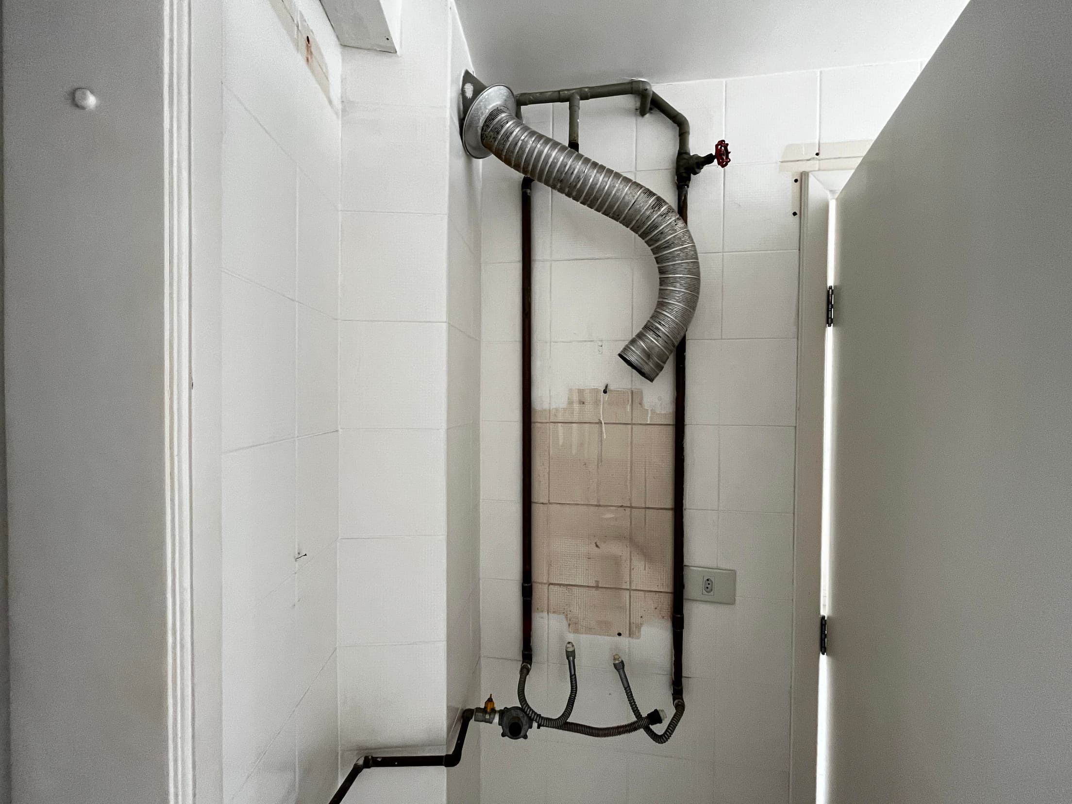 Foto 16 de 19: Apartamento em leilão em Curitiba - PR, bairro Batel — Apartamento área privativa 114,22m², com garagem, Rua Francisco Rocha 40, Batel, Curitiba/PR - M Falida ITP Informática