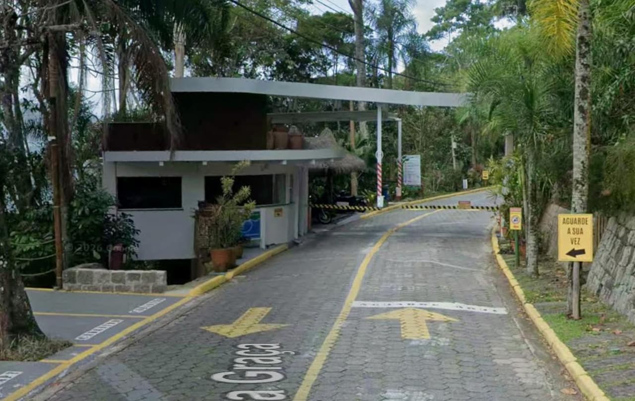 Foto 2 de 3: Terreno em leilão em Ubatuba - SP, bairro Ponta das Toninhas — id 773 - Casa Ponta das Toninhas - Ubatuba/SP