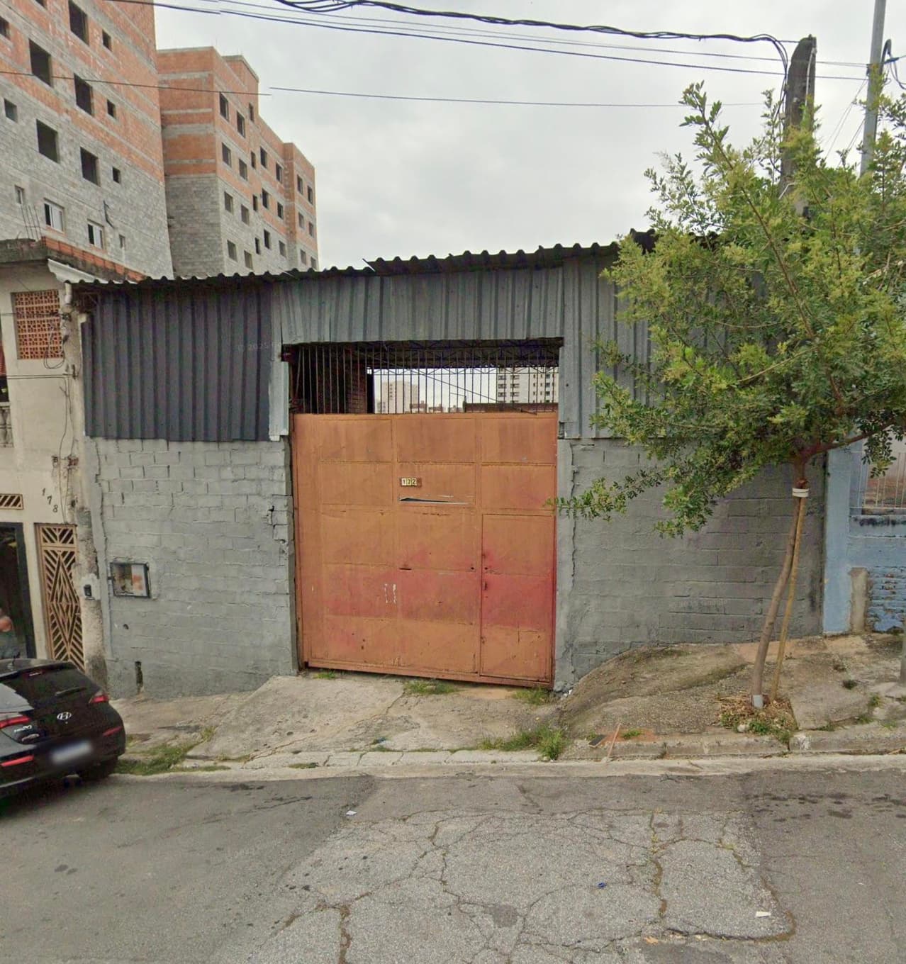 Foto 1 de 6: Comercial em leilão em São Paulo - SP, bairro Vila Santana — DIREITOS - IMÓVEL NA VILA SANTANA - ITAQUERA