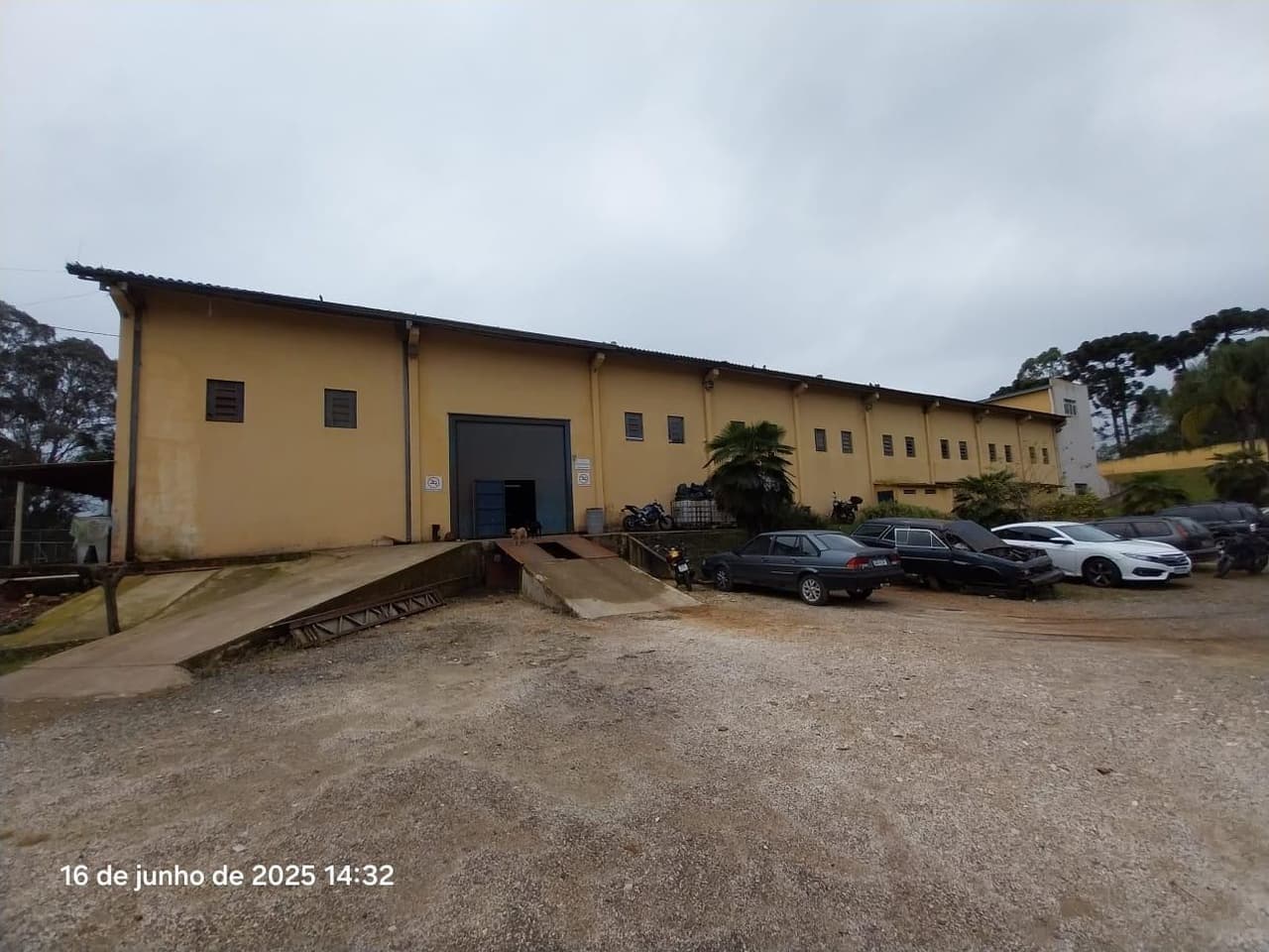 Foto 16 de 16: Terreno em leilão em Almirante Tamandaré - PR, bairro Campina do Arruda — Imóvel terreno de 17.095m² e 2.727m² de área construida, R Ver. Dirceu Pavoni, 246/272 em Alm. Tamandaré/PR. Massa Falida THI Bobinas.