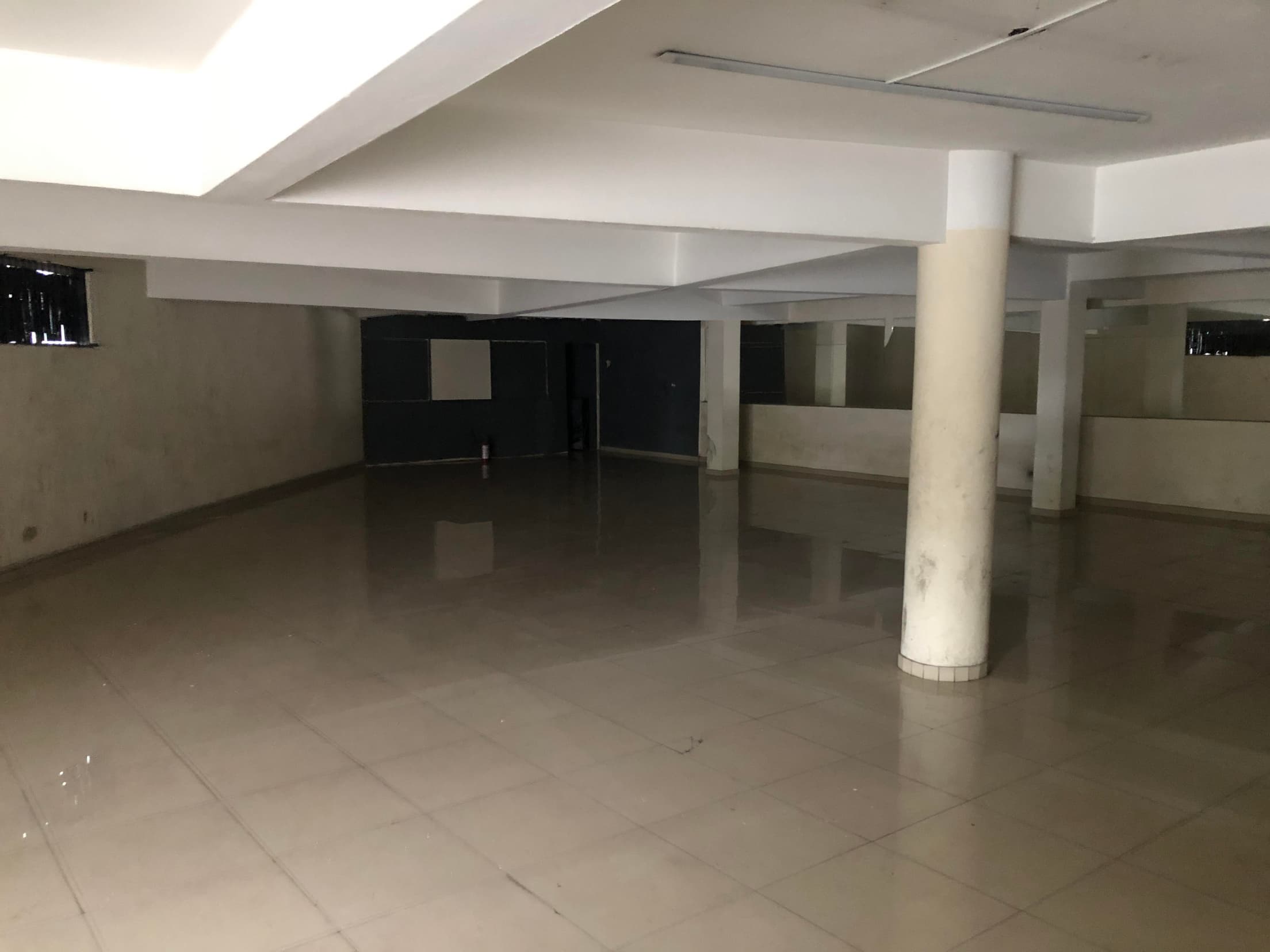 Foto 42 de 50: Comercial em leilão em Santo André - SP, bairro Vila Alto de Santo André — Imóvel 606m² | Vila Alto de Santo André/SP | Esquina Estratégica na Av. Martim Francisco! Ideal p/ Comércio