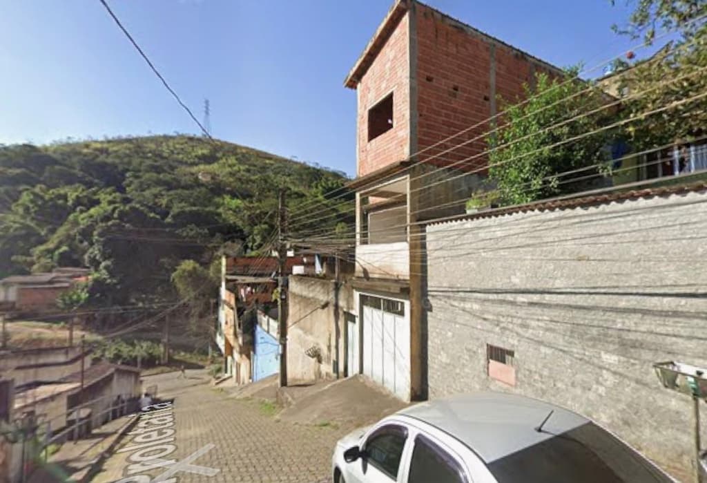 Foto 2 de 2: Casa em leilão em Volta Redonda - RJ, bairro Retiro — Casa 180m², Bairro Retiro, Volta Redonda/RJ