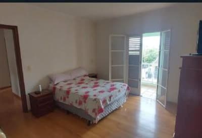 Foto 5 de 36: Casa em leilão em Apucarana - PR — Sobrado com área de 359,22m² e área total de terreno de 554,86m² - Apucarana/PR