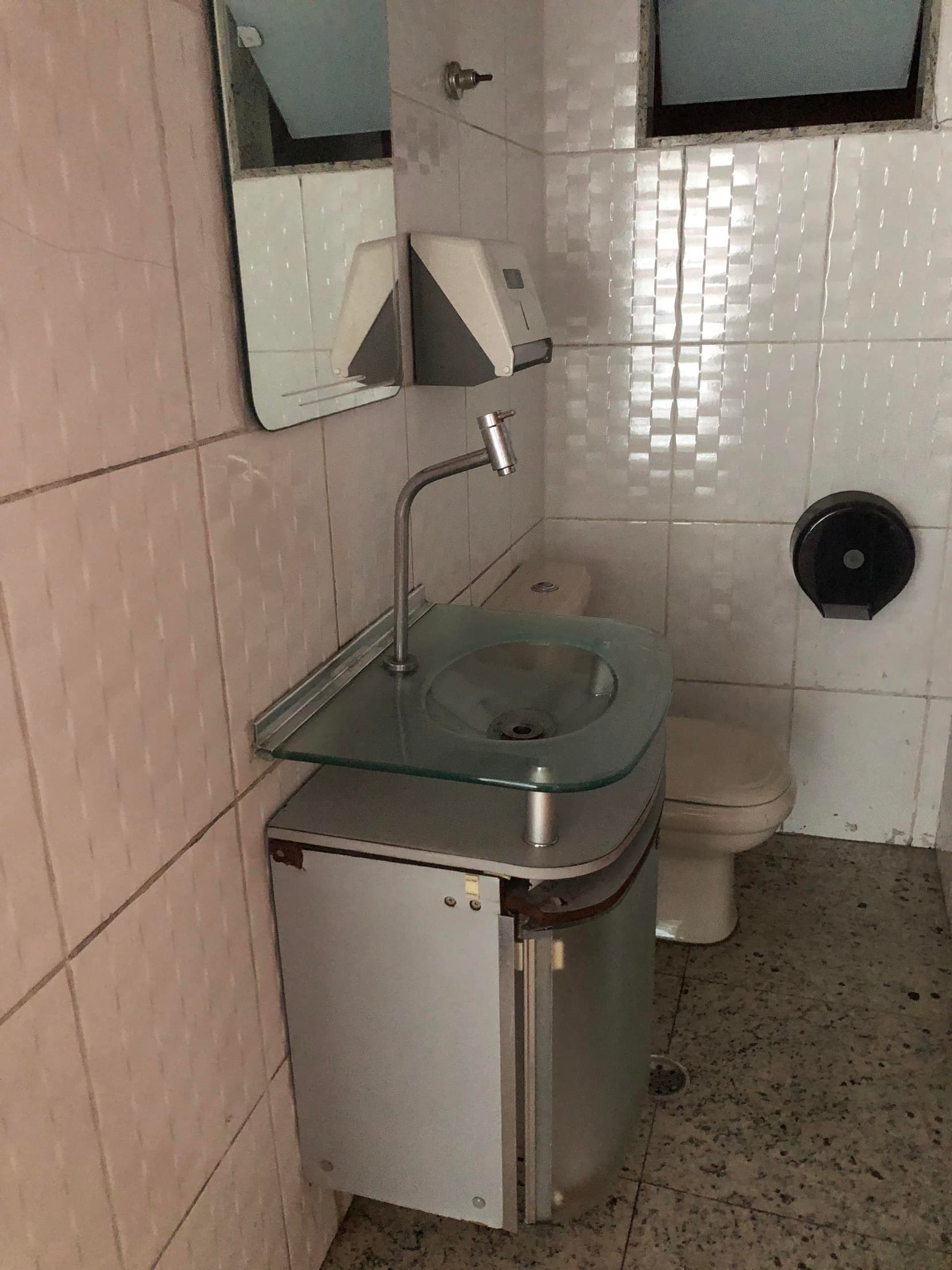 Foto 38 de 50: Comercial em leilão em Santo André - SP, bairro Vila Alto de Santo André — Imóvel 606m² | Vila Alto de Santo André/SP | Esquina Estratégica na Av. Martim Francisco! Ideal p/ Comércio