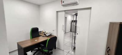 Foto 2 de 6: Comercial em leilão em Curitiba - PR — Sala comercial, com a área construída de 45,5500m², Curitiba/PR