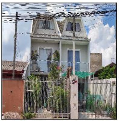Casa em leilão em Curitiba - PR — Casa 99,80m² em CURITIBA/PR