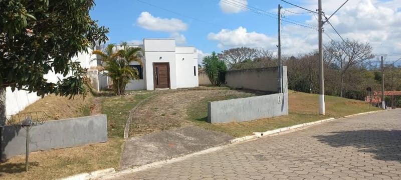 Foto 1 de 14: Casa em leilão em Cachoeira Paulista - SP, bairro Aguada — Casa, Cachoeira Paulista / SP
