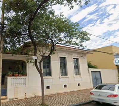 Casa em leilão em Barretos - SP, bairro Centro — (2,08%) Casa, A.T. 959m², A.C. 520m², Centro
