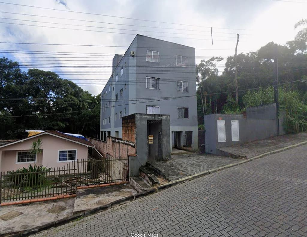 Foto 1 de 2: Apartamento em leilão em Joinville - SC — Apartamento nº 102, Cond. Residencial Pégasus, A.P. 51,777m², 1 vaga, Bom Retiro, Joinville/SC