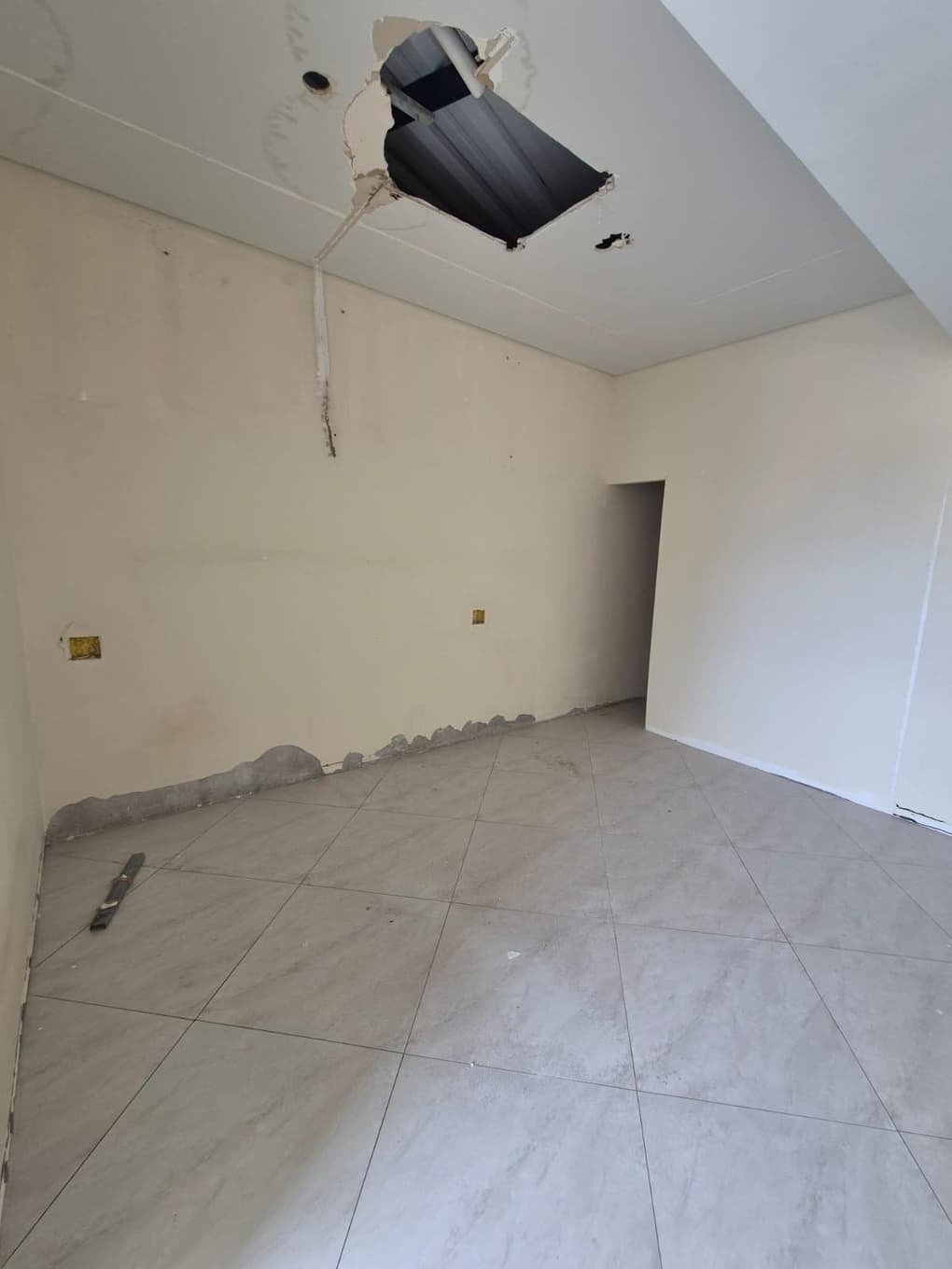 Foto 11 de 32: Comercial em leilão em Campinas - SP, bairro Vila Industrial — Prédio Comercial 597m² | DESOCUPADO | Vila Industrial de Campinas/SP | Terreno 422m²: Próximo à Av. John Boyd Dunlop e Centro. Ideal p/ Clínicas ou Sedes! Oportunidade!