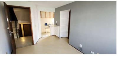 Foto 6 de 6: Apartamento em leilão em Curitiba - PR, bairro Bigorrilho — Prédio com 4 pavimentos e subsolo, apartamentos com cerca de 52m² cada. Com a área de 774,98m². Localizado na Rua Desembargador Motta 2737, Bigorrilho, Curitiba/PR (Edifício Montreal).