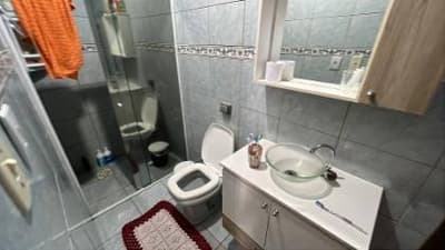 Foto 6 de 13: Casa em leilão em Bauru - SP, bairro Parque Roosevelt — Casa 240m² com Terreno 277m² | Bauru-SP | Parque Roosevelt - 3 Dorms (1 Suíte), 4 Banheiros e Piscina - Condições de Pagamento Facilitadas, Entre em Contato!