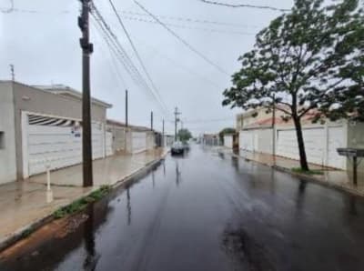 Foto 2 de 3: Casa em leilão em Botucatu - SP — Casa 250m², Residencial Ouro Verde, Botucatu/SP - Ocupada
