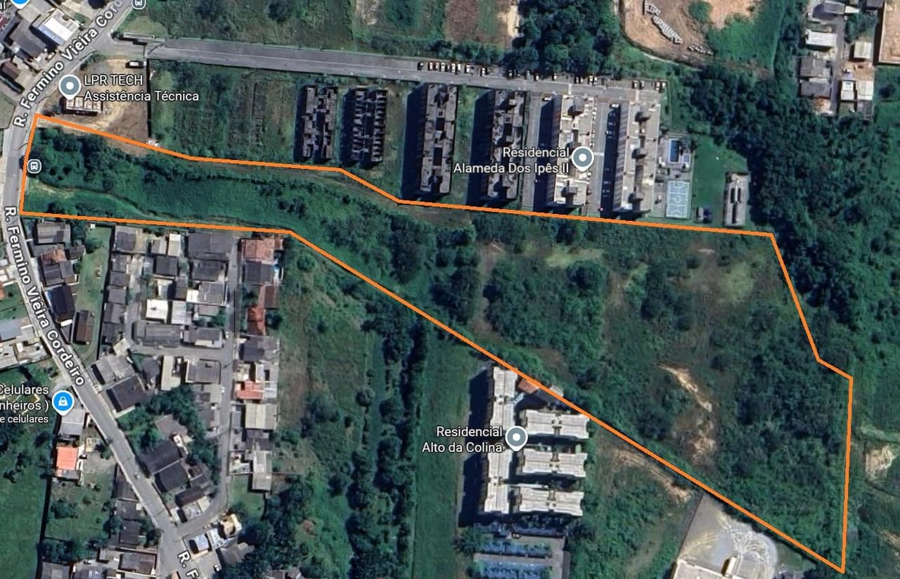 Foto 3 de 3: Terreno em leilão em Itajaí - SC, bairro Espinheiros — Terreno, A.T. 34.642m², Alameda dos Ipês III, Bairro Espinheiros
