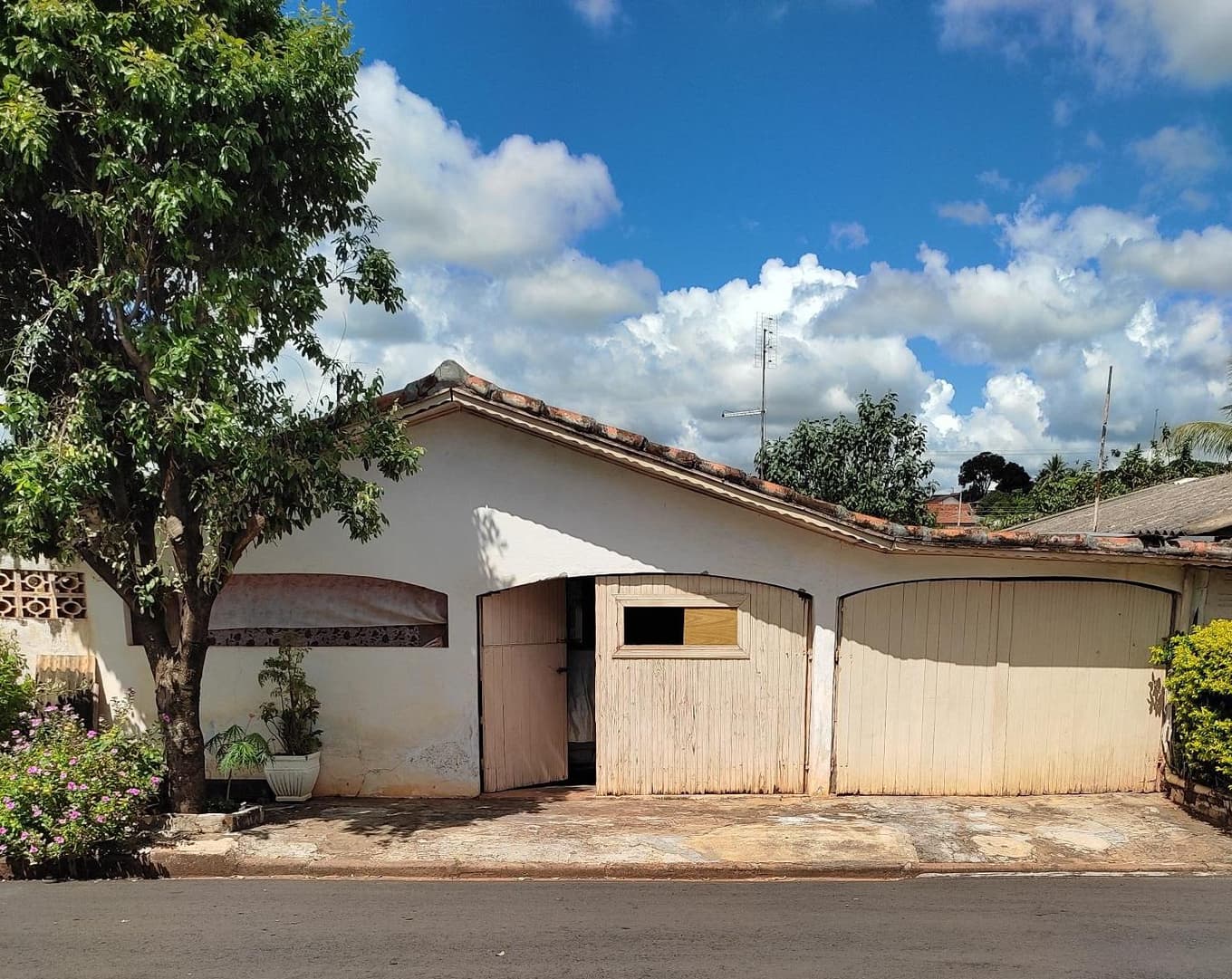 Foto 1 de 2: Terreno em leilão em Rinópolis - SP — IMÓVEL RESIDENCIAL - RINÓPOLIS/SP