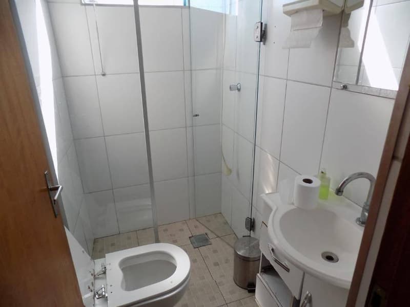 Foto 6 de 10: Comercial em leilão em São Carlos - SP, bairro Centro — Prédio 197m² com Terreno 114m² | São Carlos-SP | Centro - 5 Dormitórios - Condições de Pagamento Facilitadas, Entre em Contato