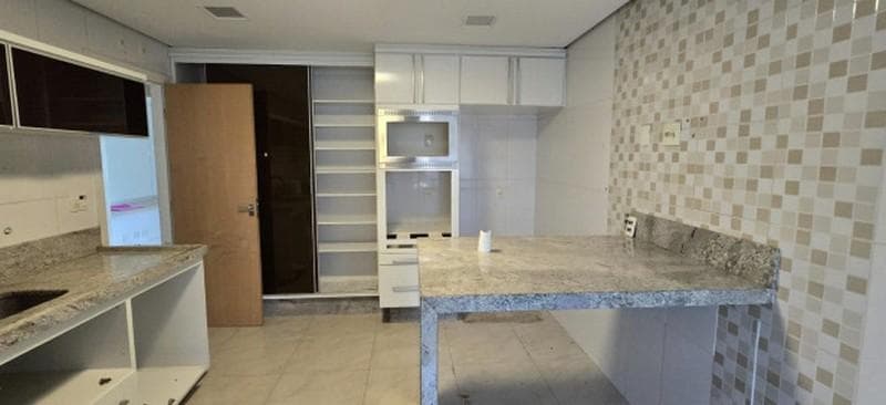Foto 4 de 13: Apartamento em leilão em São Paulo - SP — Apto 116m² 3 vagas no bairro Santana em São Paulo/SP - Desocupado