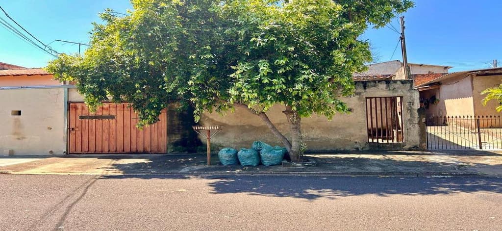 Terreno em leilão em Presidente Prudente - SP — Imóvel Residencial, A.C. 44,27 m²