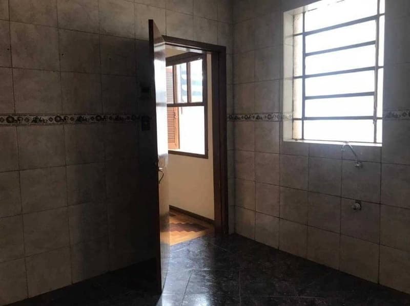 Foto 2 de 15: Apartamento em leilão em Uruguaiana - RS, bairro Centro — Apto 84m² | Uruguaiana-RS | Edifício Dona Fani | Centro | Oportunidade - Próx. à Av. Presidente Vargas e Praça Barão do Rio Branco - Financiamento até 420 Meses!