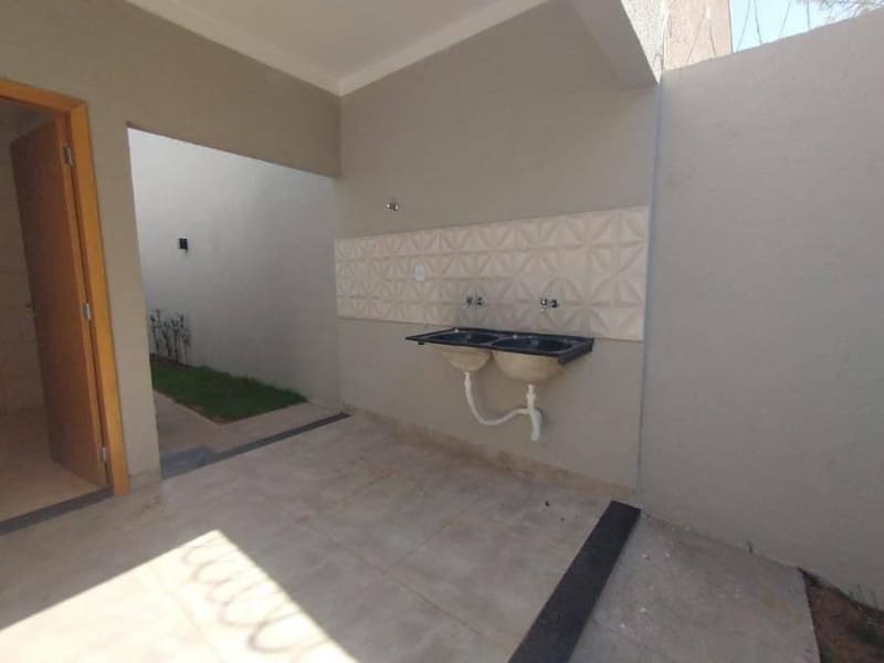 Foto 12 de 12: Casa em leilão em Caldas Novas - GO, bairro Jardim Serrano — Casa 97m² com Terreno 180m² | Caldas Novas-GO | Jardim Serrano - com 3 Qts - Financiamento até 420 Meses!