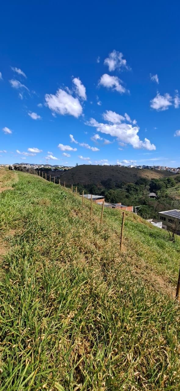 Foto 5 de 13: Terreno em leilão em Muriaé - MG, bairro Vila Conceição — TERRENO URBANO COM ÁREA TOTAL DE 1.688,82 m² - MURIAÉ/MG