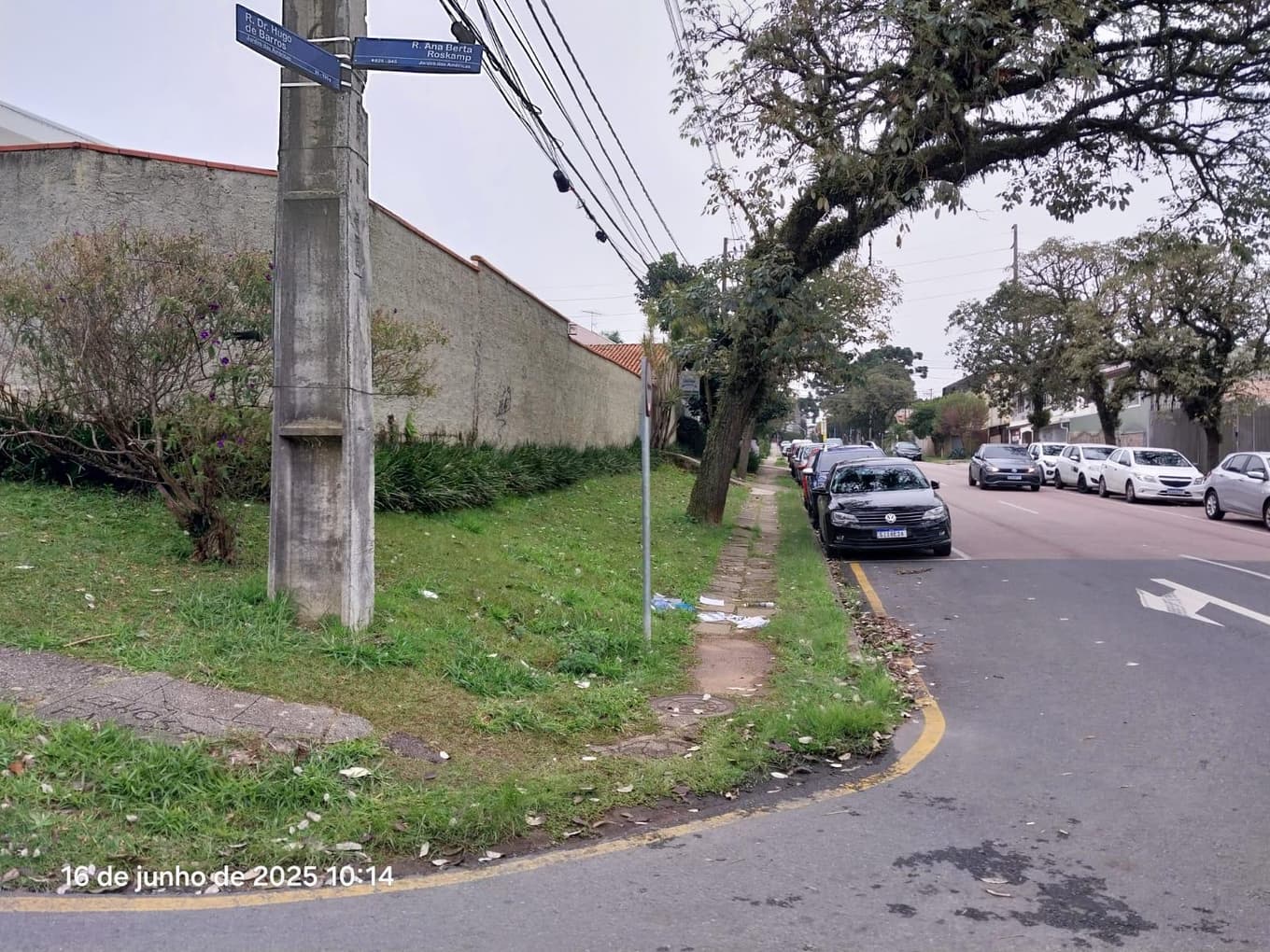 Foto 9 de 17: Casa em leilão em Curitiba - PR, bairro Jardim das Américas — Casa com área de 230m² e terreno com área de 408m², Jardim das Américas, Curitiba/PR