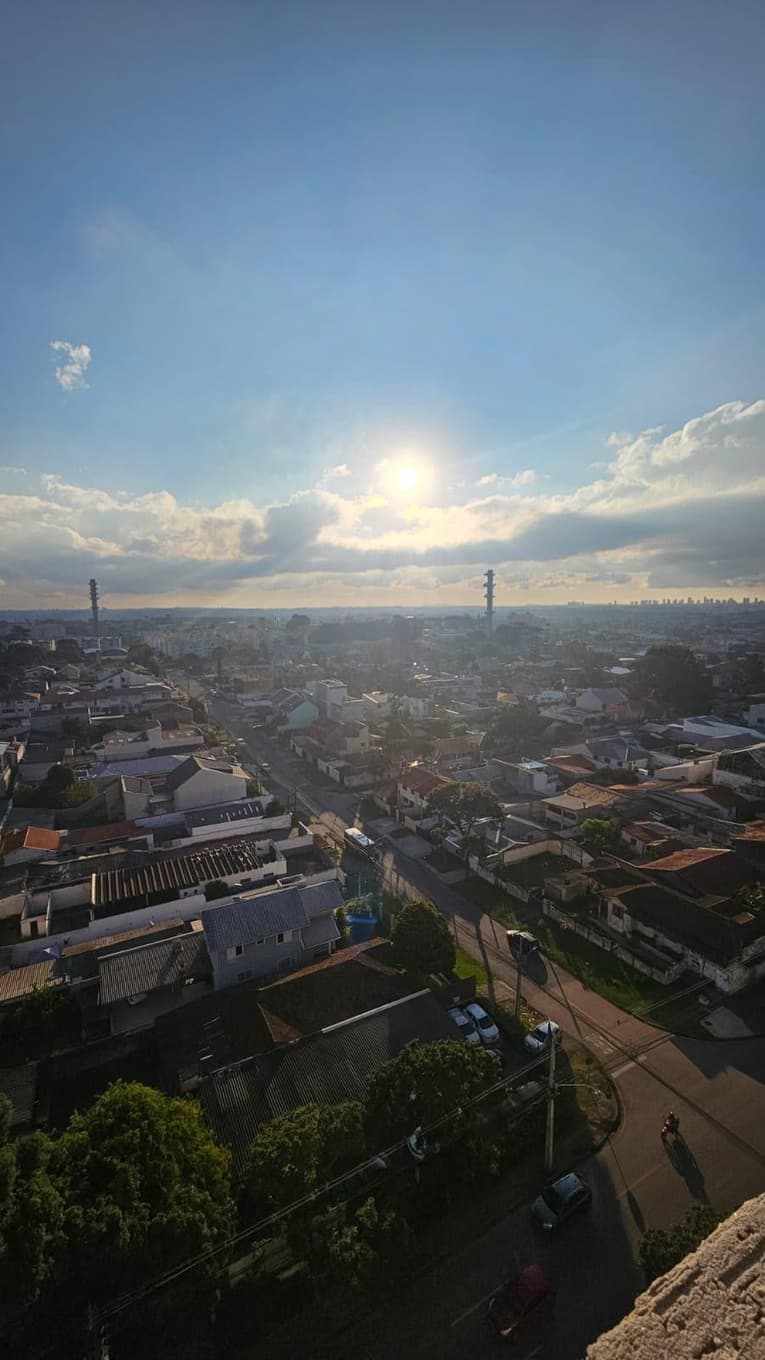 Foto 18 de 19: Apartamento em leilão em Curitiba - PR, bairro Capão Raso — Apartamento 3 Quartos c/ Suíte e 2 Vagas 77,68 m² Capão Raso Curitiba/PR
