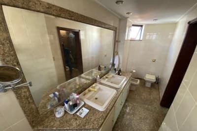 Foto 14 de 15: Apartamento em leilão em Maringá - PR, bairro Zona 01 — Apartamento 267m², 2 vagas em Maringá/PR - Ocupado